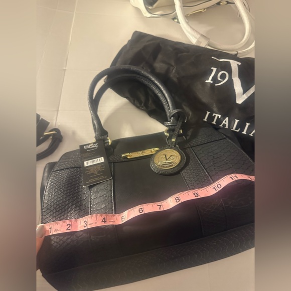 Versace 1968 willow tote nwt and shoulder strap too dust bag! - Picture 7 of 16